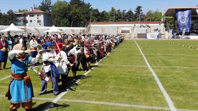 Geleneksel Okçuluk Yarışlarına Yoğun İlgi