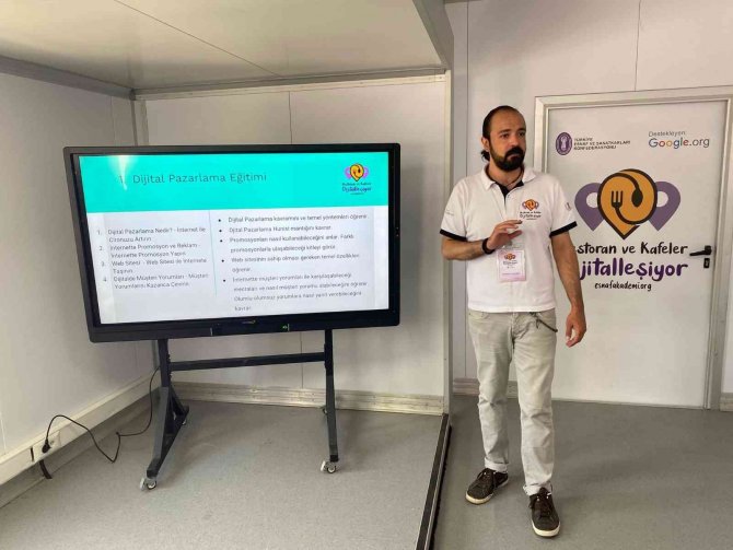 Diyarbakır’da Restoran Ve Kafeler Dijitalleşiyor