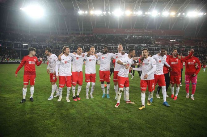 Yiğidolar’dan Galibiyet Pozu!