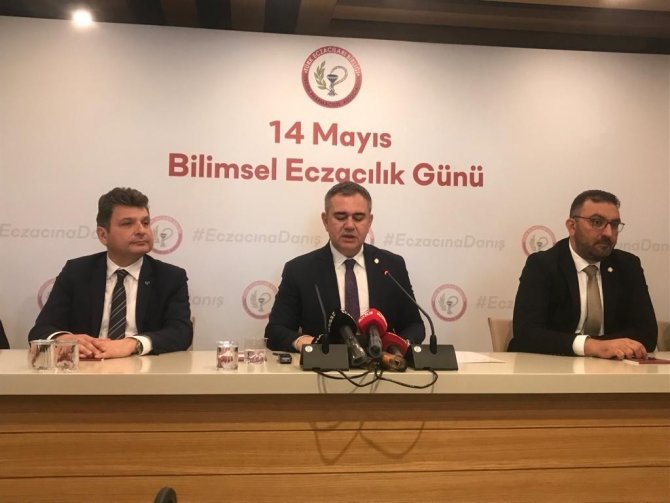 Türk Eczacılar Birliği Başkanı Üney: "Ülkemizde Daha Fazla Eczacılık Fakültesine İhtiyaç Yoktur"