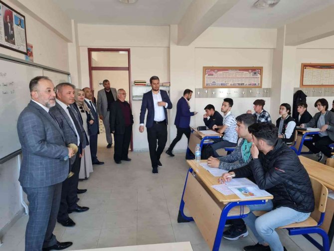 Afşin Belediyesinden Yks’ye Girecek Öğrencilere Deneme Sınavı