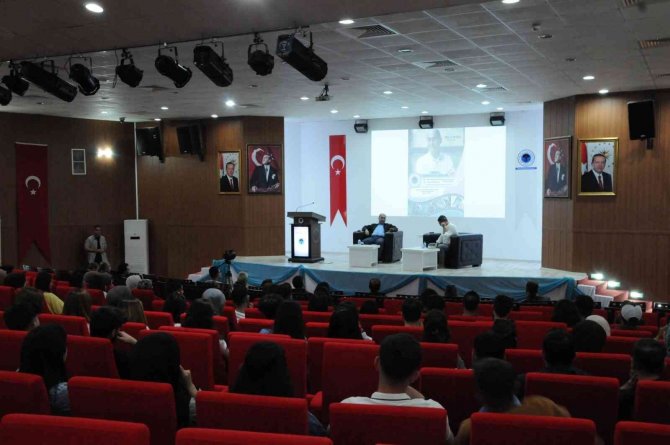 Batman Üniversitesi, Alanında Uzman İsimleri Öğrencileriyle Buluşturuyor