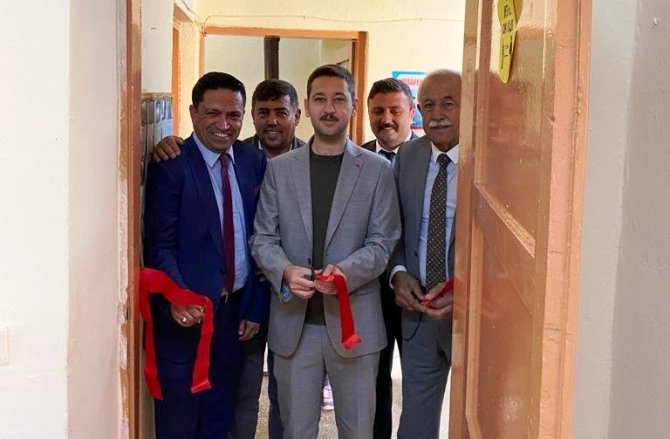 Altıntaş Yalnızsaray Köyü İ̇lkokulu’na Anasınıfı Ve Kütüphane