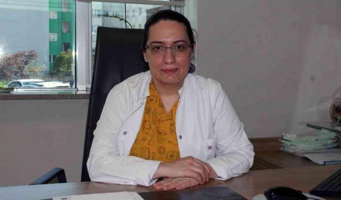 Çocuk Cerrahisi Uzmanı Aysel Yucak Özdemir: “Hatalı Sünnet Yaşam Boyu Sorun Yaşatabilir”