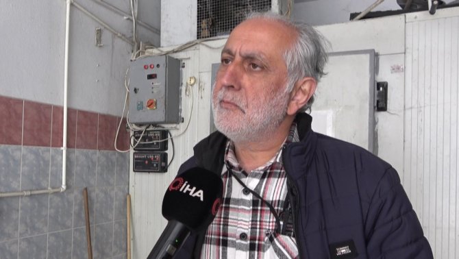 Balıkçılar, Tezgâhlarını Süslemek İçin Mücadele Ediyor