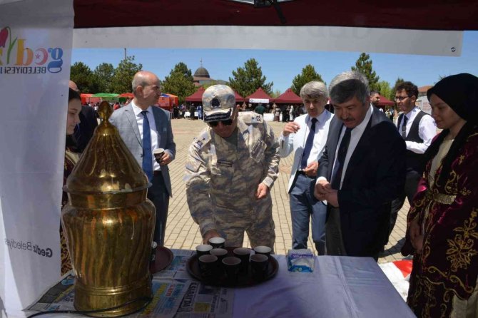 Gediz Belediyesi Zafer Bilim Ve Kültür Şenliği Fuarı’nda