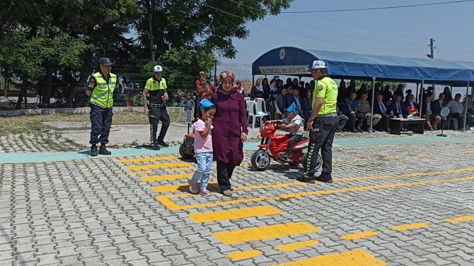 Anaokuluna Trafik Eğitim Parkuru Açıldı