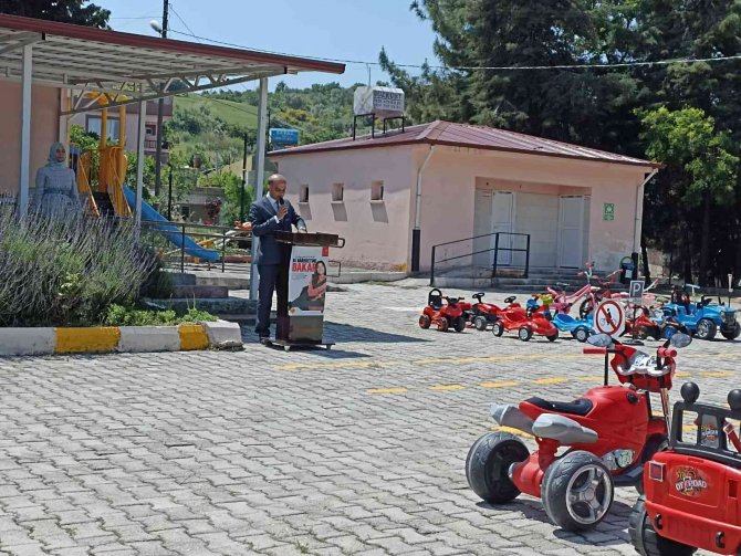 Anaokuluna Trafik Eğitim Parkuru Açıldı