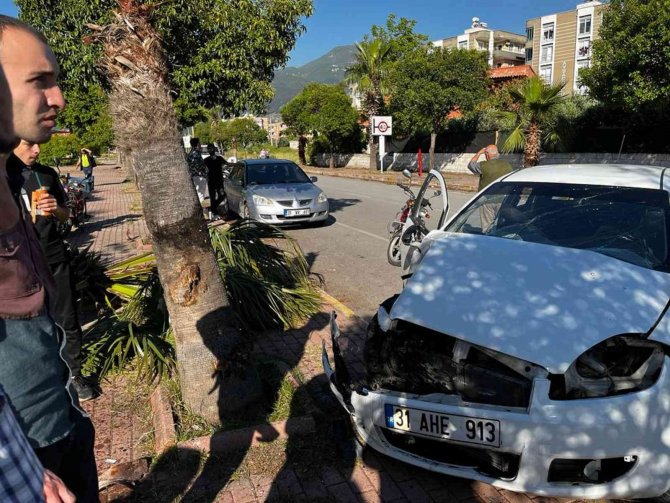 Hatay’da Trafik Kazası: 5 Yaralı