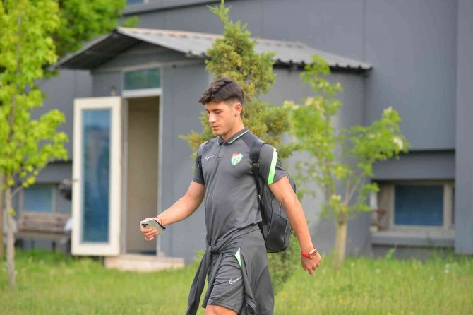 Bursaspor, Bandırma Yolcuğu Öncesi Kurban Kesti