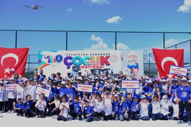 Kahramankazanlı Çocuklar Düzenlenen Şenlikte Doyasıya Eğlendi