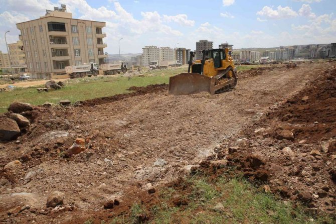 Karaköprü’de Yol Genişletme Çalışması