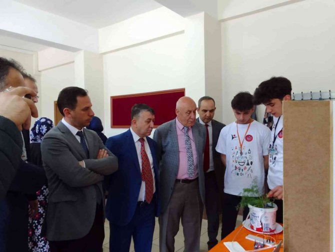 Kargı Fen Lisesi’nde Bilim Fuarı Açıldı