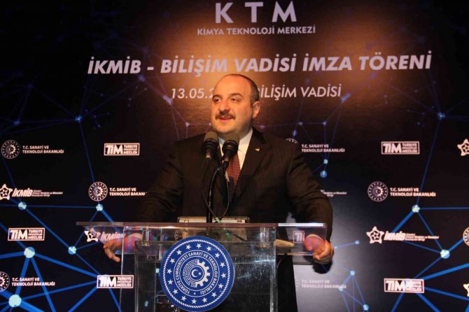 Bakan Varank: "Tüm Zamanların En Yüksek Aylık İhracatına İmza Attık"