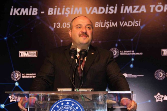 Bakan Varank: "Tüm Zamanların En Yüksek Aylık İhracatına İmza Attık"