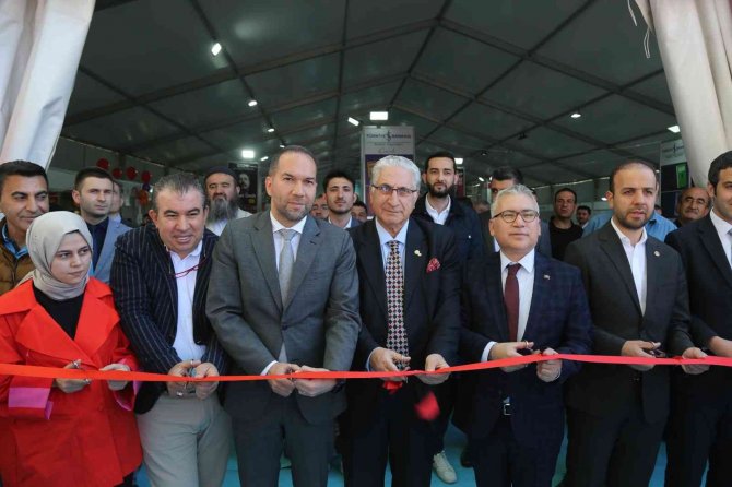 Niğde Belediyesi Kitap Fuarı Açtı