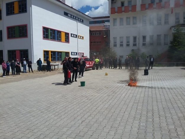 Öğrencileri Heyecanlandıran Tatbikat