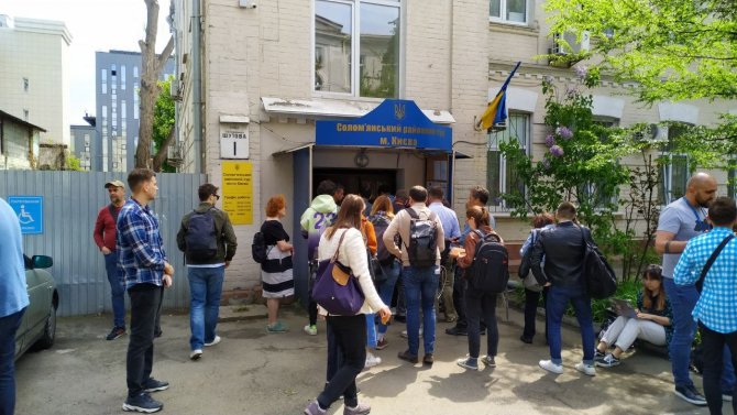 Ukrayna’da İlk Rus Askerin Yargılanmasına Başlandı