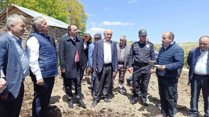 Kuru Fasulye Tohumları 1080 Rakımda Toprakla Buluştu