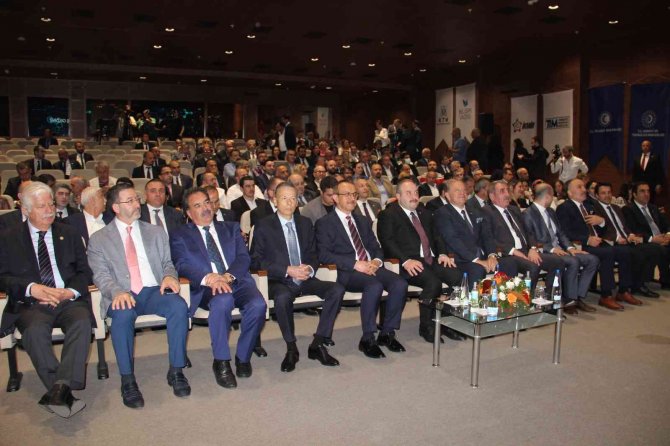 Bakan Varank: "Tüm Zamanların En Yüksek Aylık İhracatına İmza Attık"