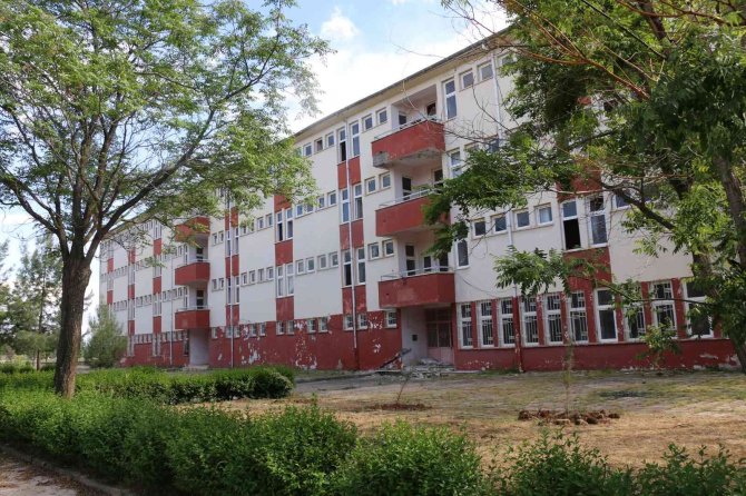 Siverek’te Üniversite Öğrencileri İçin Yurt Yapılıyor