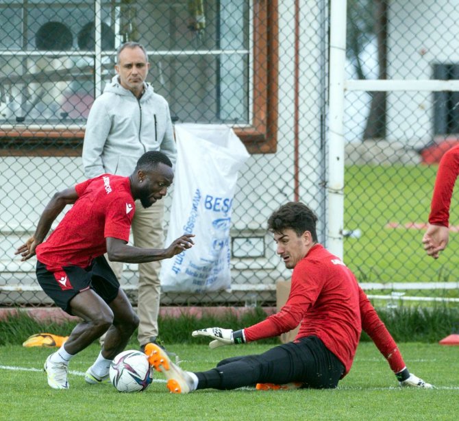 Samsunspor İle İ̇stanbulspor 40. Randevuya Çıkacak