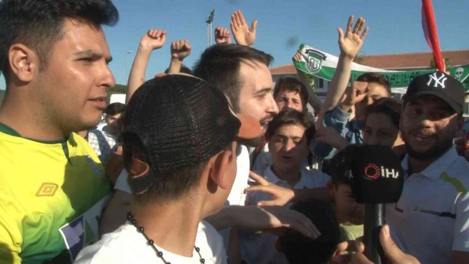 Arnavutköy Belediyespor, Play-offa Galibiyetle Başladı