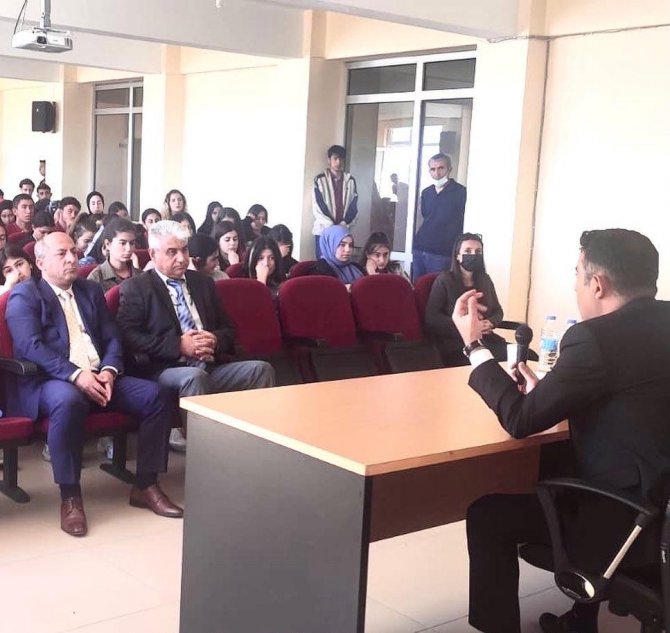 Pertek’te Mesleki Tanıtım Programı Düzenlendi