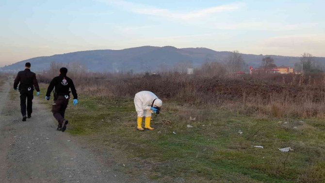 11 Yıllık Arkadaşının Cesedi Elleri Ve Ayakları Bağlı Halde Bulundu