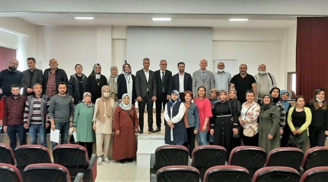 Kantin Görevlilerine Hijyen Eğitimi Verildi.