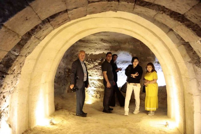 Türk Dünyasından Gelen Akademisyen Ve Gazeteciler Kayaşehir’i Gezdi