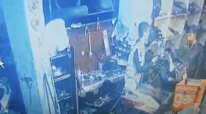 İ̇stanbul’da Parçalanan Motosikleti Sahibi Hurdasından Tanıyınca Hırsızlar Yakalandı