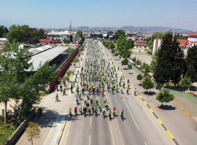 Bini Aşkın Vatandaş, ‘Trafikte Bisikletliyi Fark Et’ Sloganıyla Pedal Çevirdi