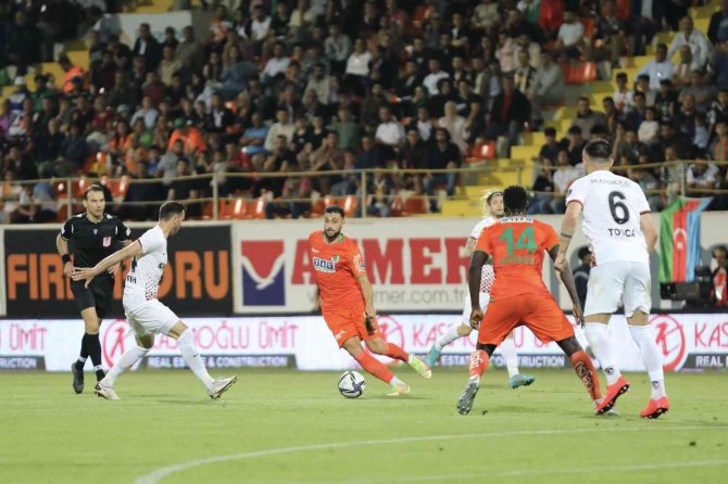 Spor Toto Süper Lig: Aytemiz Alanyaspor: 3 - Gaziantep Fk: 0 (Maç Sonucu)