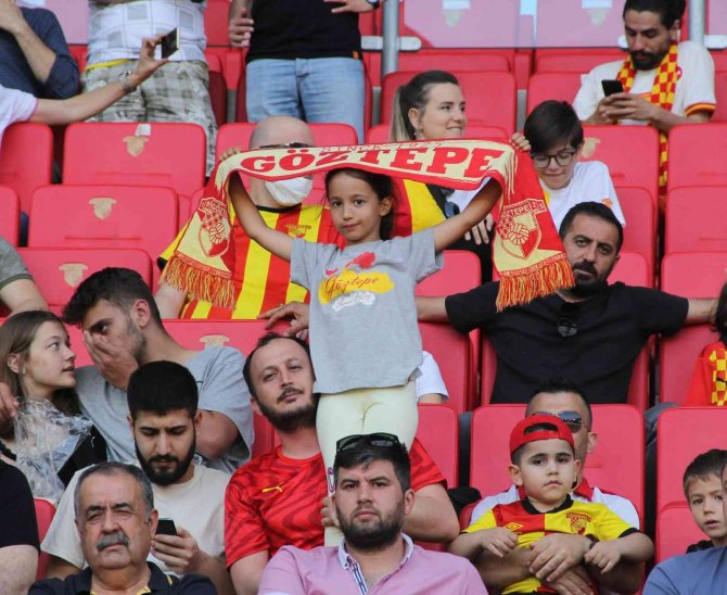 Spor Toto Süper Lig: Göztepe: 0 - Beşiktaş: 0 (Maç Devam Ediyor)