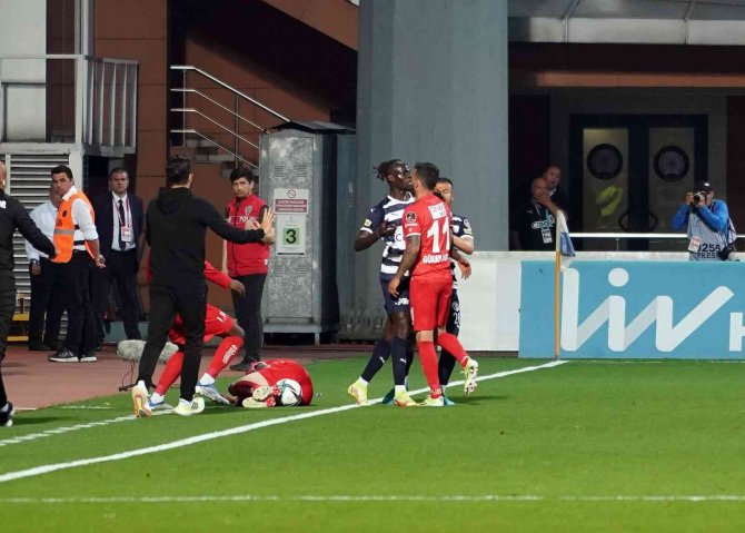 Spor Toto Süper Lig: Kasımpaşa: 2 - Ft Antalyaspor: 4 (Maç Sonucu)