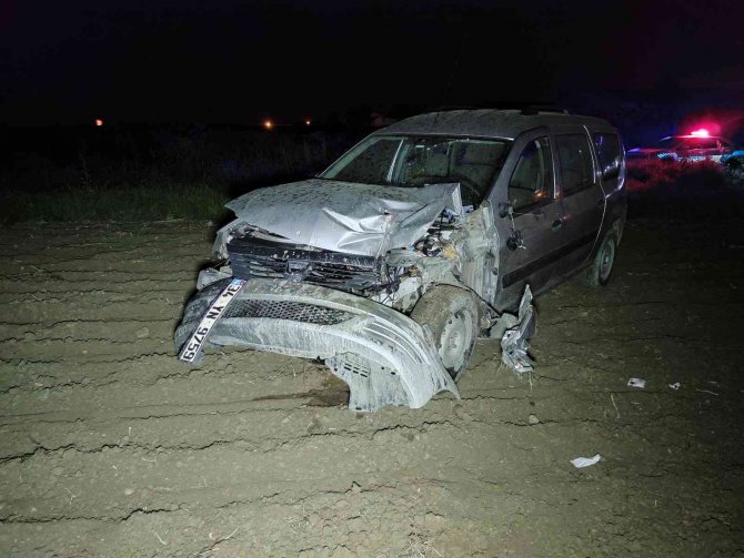 Tekirdağ’da Ticari Araç İle Traktör Çarpıştı: 1 Yaralı
