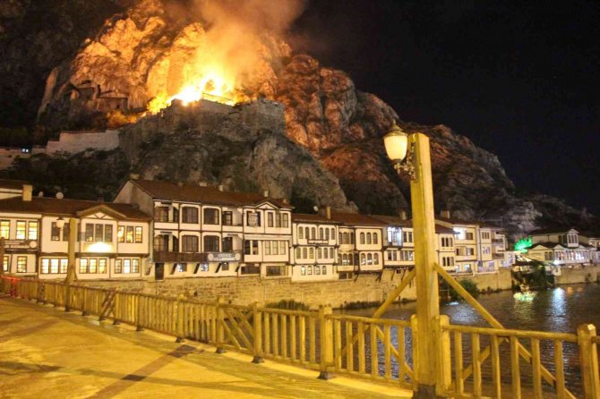 Amasya’da Tarihi Kızlar Sarayı’nda Yangın