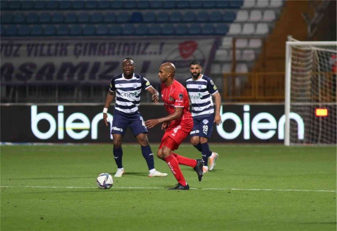 Antalyaspor’da Savunmacı Naldo’dan 4 Gollük Katkı