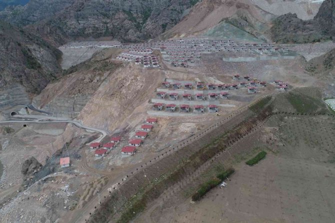 Baraj Suları Altında Kalacak Olan Tekkale Köyünün Yerine İnşa Edilen Yeni Köyün Yüzde 84’ü Tamamlandı