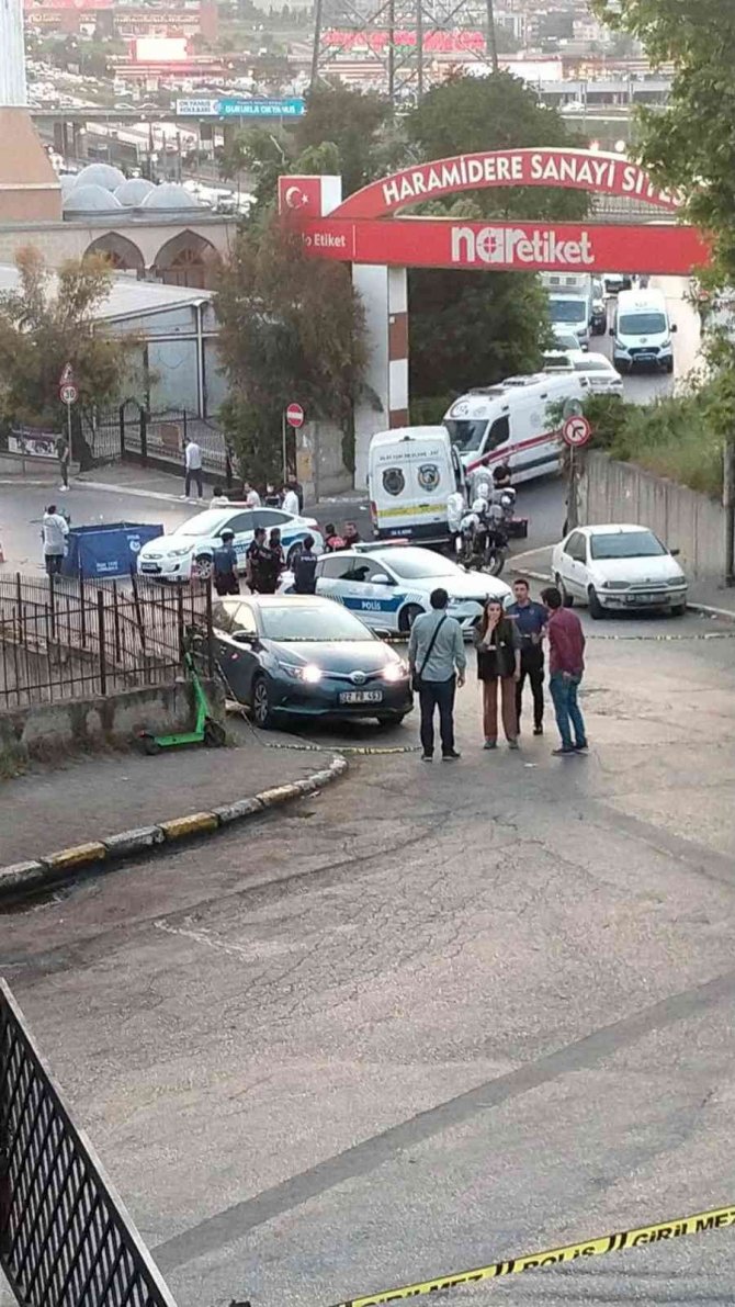 Önce Kadını Vurdu Sonra Kafasına Sıkıp İntihar Etti