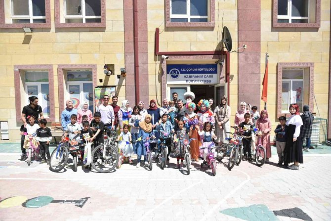 Başkan Aşgın’dan Mülteci Çocuklara Sürpriz