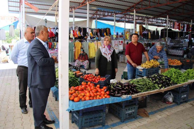 Hassa’da Çatısı Çöken Semt Pazarı Yeniden Hizmete Girdi