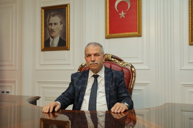 Büyük Orta Boyda Gümüş Madalya İ̇lkadım’ın