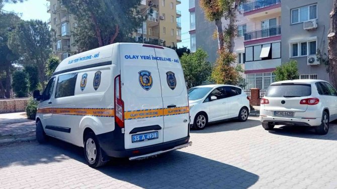 İ̇zmirli Solist Evde Ölü Bulundu