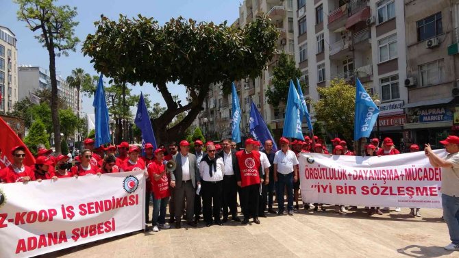 Tez-koop İ̇ş Sendikası Üyeleri, Mersin Üniversitesi Yönetimini Protesto Etti