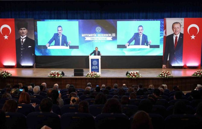 Milli Eğitim Bakanı Özer: "Eğitimde Fırsat Eşitliğinin Kilit Taşının Da Matematik Öğretiminin Olduğuna İnanıyorum"