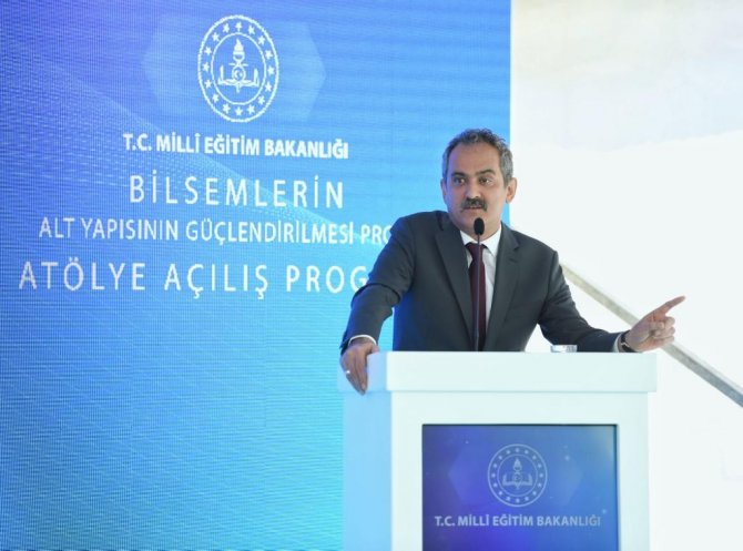 Milli Eğitim Bakanı Özer: "Eğitimde Fırsat Eşitliğinin Kilit Taşının Da Matematik Öğretiminin Olduğuna İnanıyorum"