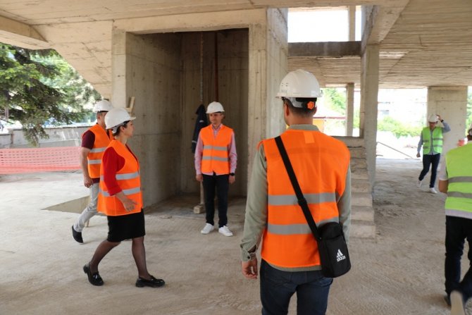 Başkan Köse, Köse Gündüz Çocuk Bakımevi İnşaat Çalışmalarını İnceledi