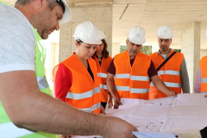 Başkan Köse, Köse Gündüz Çocuk Bakımevi İnşaat Çalışmalarını İnceledi